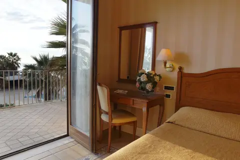Dioscuri Bay Palace in Agrigento — foto 7