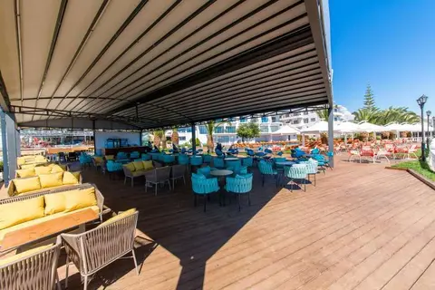 Saranda Palace Hotel in Sarandë — foto 4