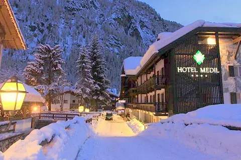Hotel Medil in Campitello di Fassa — foto 6