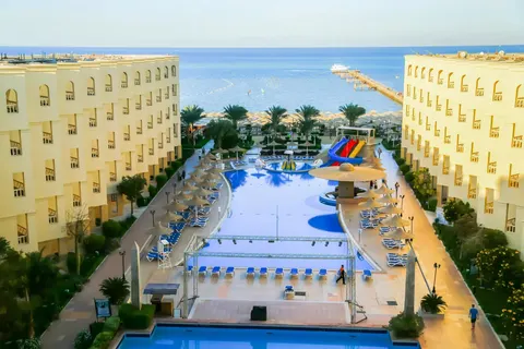 AMC Royal Hotel & Spa in Al Ahia'