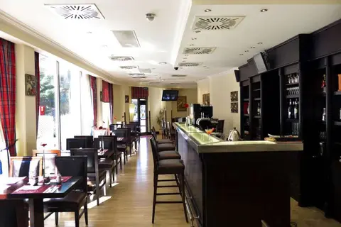 Leonardo Hotel Budapest in Boedapest — foto 11