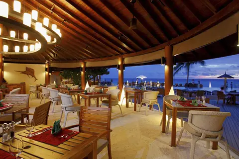 Centara Ras Fushi Resort & Spa Maldives in Centara Ras Fushi Resort & Spa — foto 19