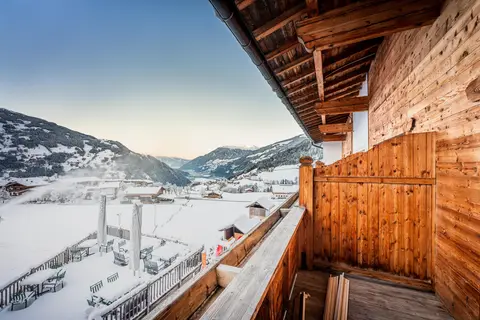 Alpen Wohlfühlhotel Dörflwirt in Hainzenberg — foto 3