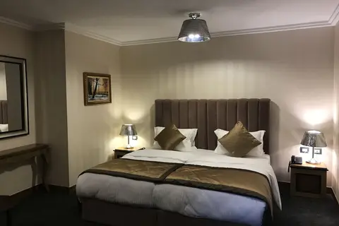 Hotel Colosseo Tirana in Tirana — foto 27