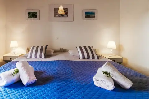 Sunflower Apartments & Studios in Δημοτική Ενότητα Κασσωπαίων — foto 11