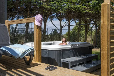 Flower Camping Les Ilates in Loix — foto 15