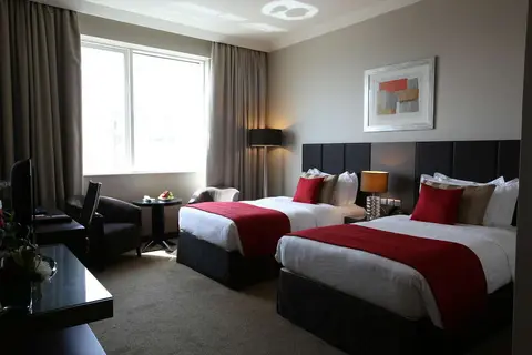 Ramada by Wyndham Downtown Abu Dhabi in الزَّاهية — foto 3
