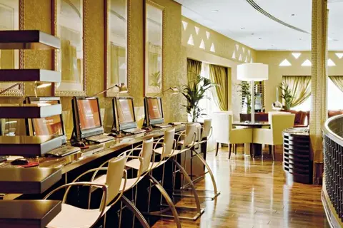 Sheraton Abu Dhabi Hotel & Resort in الزَّاهية — foto 10