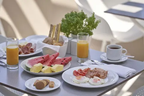 Atlantica Amalthia Beach Resort in Agia Marina — foto 25
