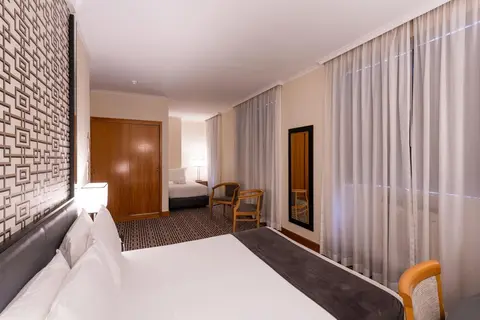Hotel Mundial in Almada — foto 29