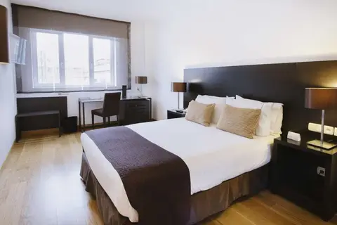 Rafaelhoteles Atocha in Madrid, foto 10