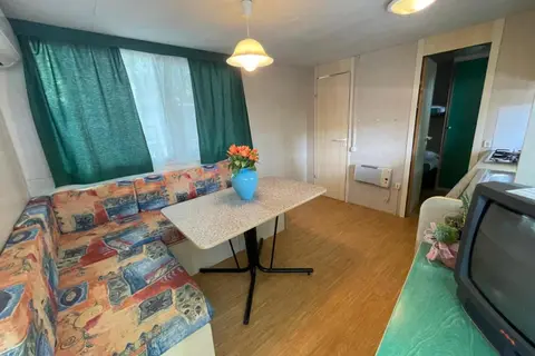 Camping Village Punta Navaccia in Tuoro Sul Trasimeno — foto 17