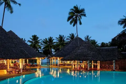 Neptune Village Beach Resort & Spa in Diani Beach — foto 18