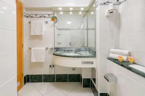 Valamar Meteor Hotel in Makarska — foto 17