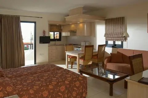 Senator Hotel Apartments in Ayia Napa — foto 21