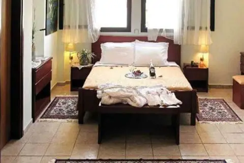 Hotel Lesse in Pallini Municipal Unit, foto 5