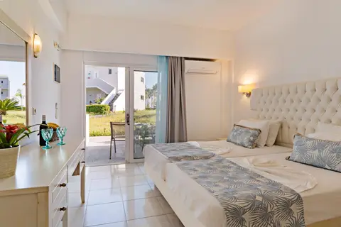 Delfina Tropic Beach in Georgioupolis — foto 14