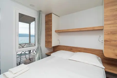 Amadria Park Camping Šibenik Apartments in Baška — foto 18