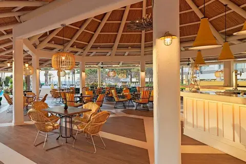 H10 Las Palmeras in Arona — foto 12