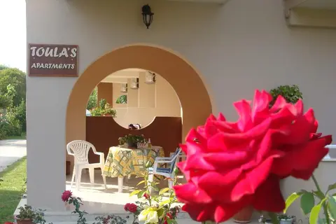 Toulas Apartments in Σιδάρι — foto 6