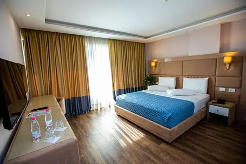 Royal G Hotel & Spa in Durrës — foto 19