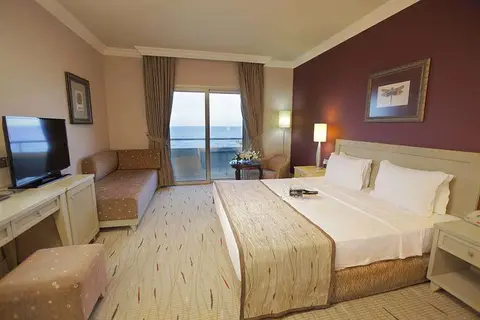 Merit Park Hotel & Casino in Karaoğlanoğlu Caddesi, Girne — foto 27