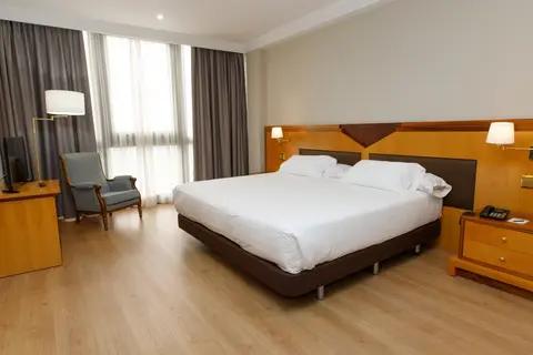 Hotel Oca Puerta del Camino in Santiago De Compostela — foto 8