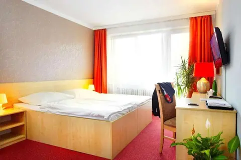 Charles Central in Praag, foto 8