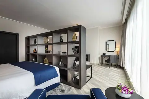 Centara West Bay Hotel & Residences Doha in Doha — foto 5