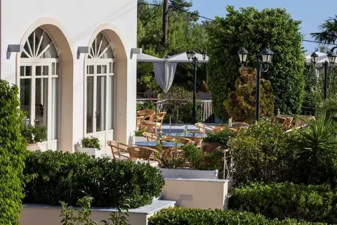 Princess Art Hotel in Μηνιά — foto 24