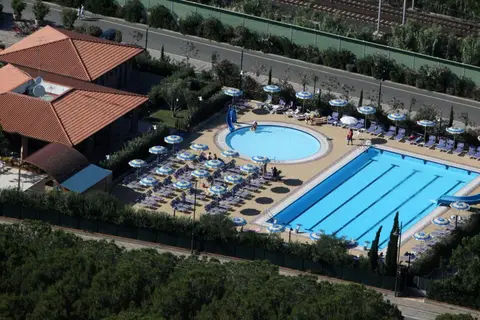 Village Il Girasole in Follonica — foto 2