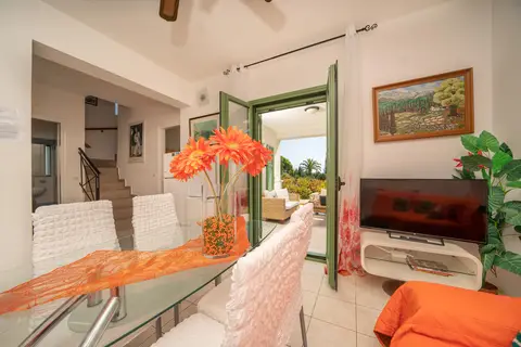 Villa's Monambeles in Ντομάτα — foto 13