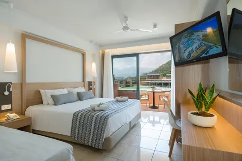 Kiani Beach Resort in Καλύβες — foto 23