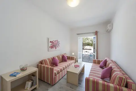 Narges Hotel in Aliki, foto 30