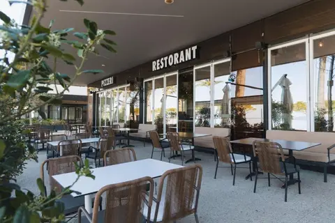 Duka Hotel in Vlora — foto 5