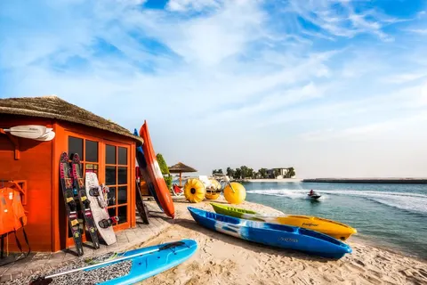 Khalidiya Palace Beach in Al Bateen — foto 9