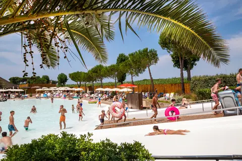 Camping hu Park Albatros Village in San Vincenzo