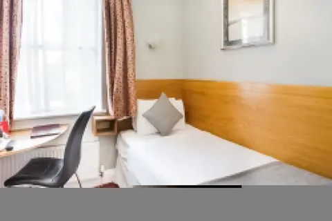 OYO London Guest House in Londen — foto 25