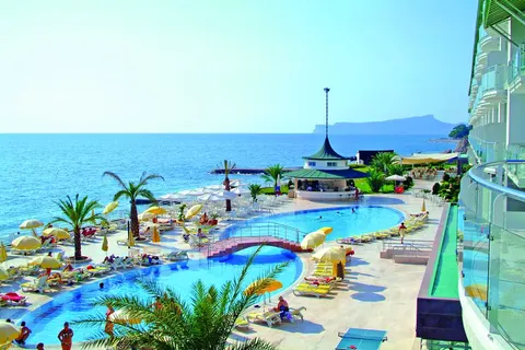 Blue Cruise & Corendon Playa Kemer (ex Grand Park Kemer) in Niksar — foto 16