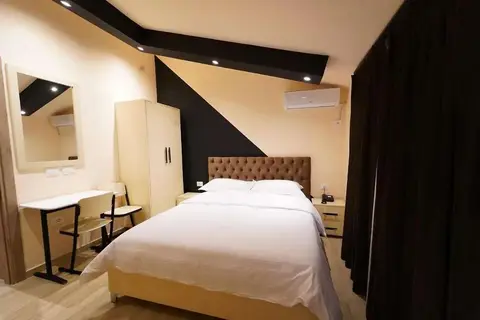 SR99 Hotel in Tirana, foto 2