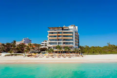The Fives Oceanfront in Puerto Morelos