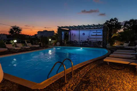 Villa Anemomilos Perissa in Santorini Sky, Luxury Resort, foto 18