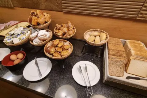 Evenia Rocafort in Barcelona — foto 21