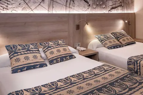 Hotel GHT Maritim in Calella — foto 27