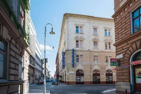 City Hotel Unio in Boedapest — foto 9