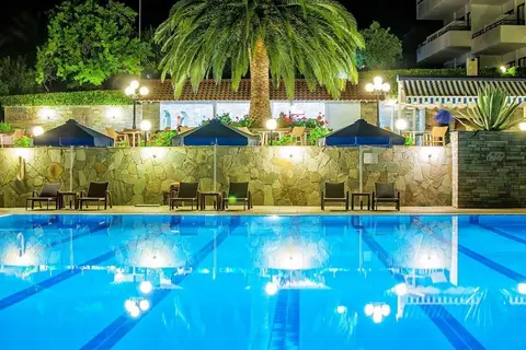 Xenios Port Marina Hotel in Πευκοχώρι — foto 5