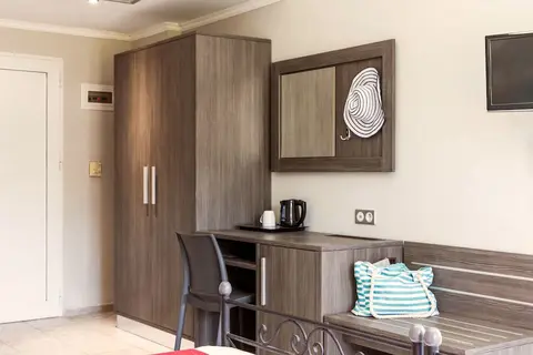 Hotel Mimosa in Patriki Apartments Sidari Corfu, foto 12