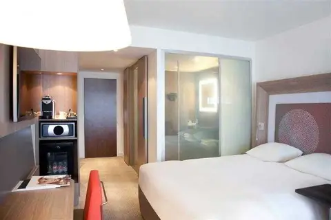 Novotel London Brentford in Londen — foto 17