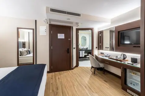 Aprilis Deluxe Hotel in Fatih — foto 11