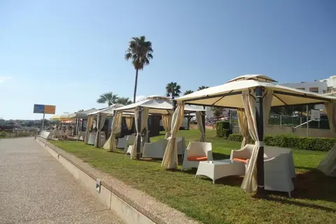 Evalena Beach Hotel in Παραλίμνι — foto 16
